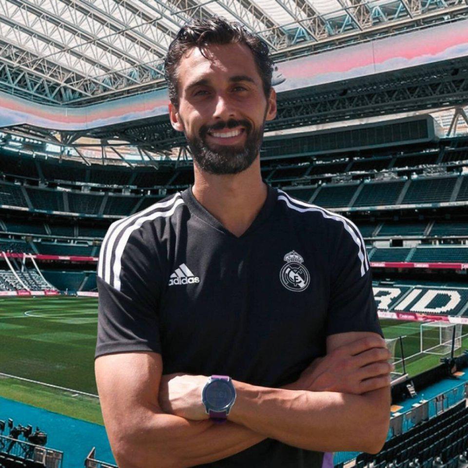 KAIYUNAPP-一夜双线豪门压力测试！皇马新帅西甲首秀，英超利物浦想打破怪圈